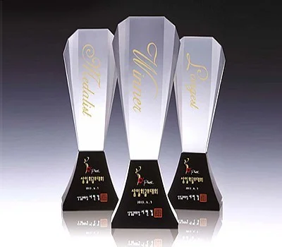 크리스탈 트로피