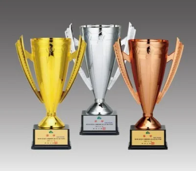 포르스 컵 트로피